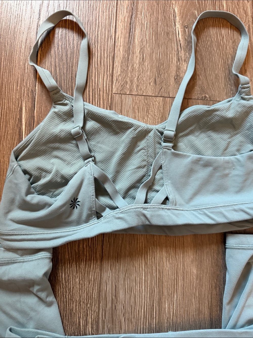 Athleta Sage Green High-Waist Leggings and Bra Set - Picture 4 of 4